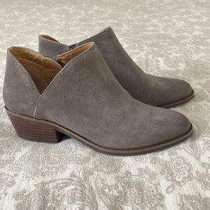 Lucky Brand Frankela Booties size 7 in Greywolf